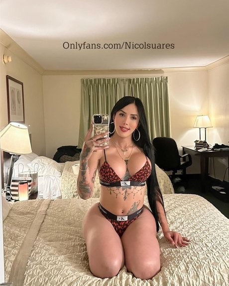 Naken läckt OnlyFans-bild av Nicol Alexandra Suares 