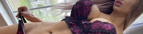 Naken lekkede OnlyFans-bilde av Azura Cosplay  Exclusive Onlyfans
