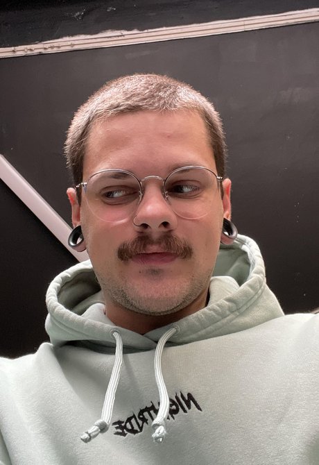 Naken lekkede OnlyFans-bilde av Elementality