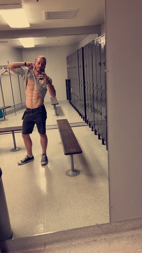 Foto nua vazada do OnlyFans de Noah Q