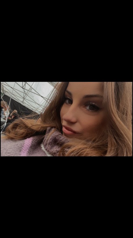 Naken läckt OnlyFans-bild av Martina