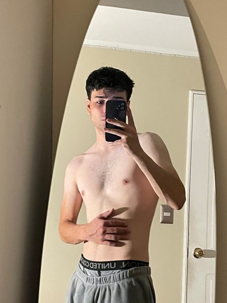 Naken lekkede OnlyFans-bilde av Diego