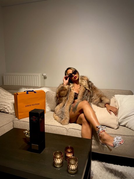 Nagie wyciekłe zdjęcie OnlyFans od Ailyn Osorio