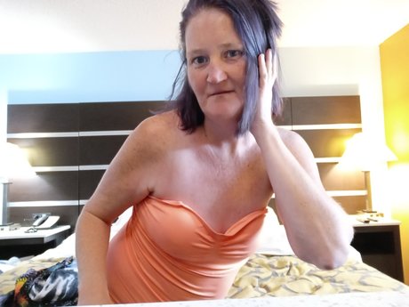 Обнаженная фотография утечки OnlyFans от Sexy Housewife 15