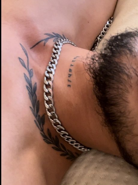 Naken lekkede OnlyFans-bilde av Nirk 
