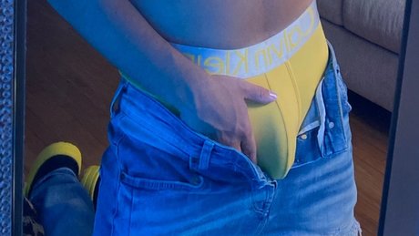 Обнаженная фотография утечки OnlyFans от Nino