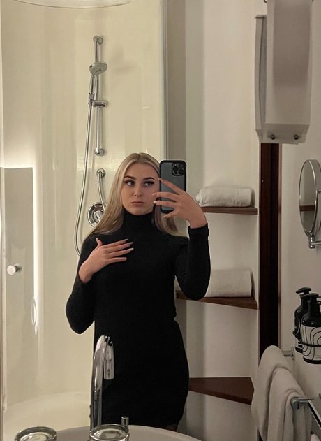 Обнаженная фотография утечки OnlyFans от Nina Se 19
