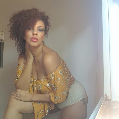 Photo nue de fuite OnlyFans de Nina Sanctos