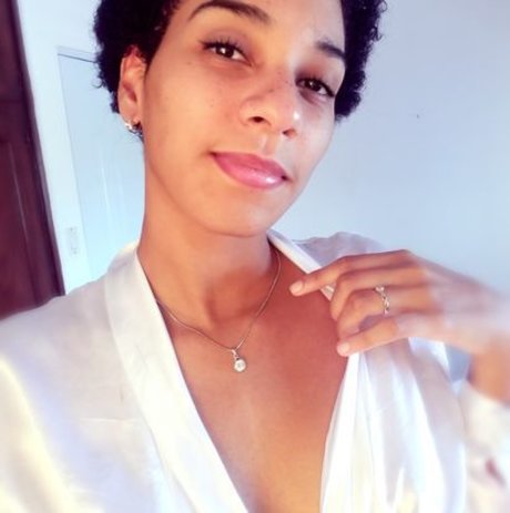 Alaston vuotanut OnlyFans-kuva Ninalifeof
