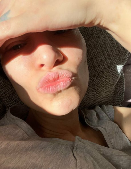 Nahá fotka uniklých OnlyFans od Daisyvanheyden