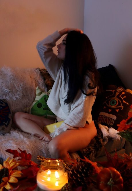 Naken lekkede OnlyFans-bilde av Ofudgebunni
