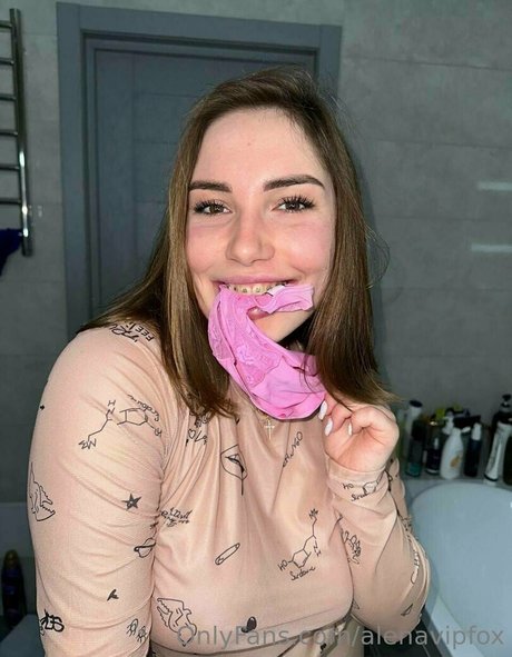 Nagie wyciekłe zdjęcie OnlyFans od Alenavipfox