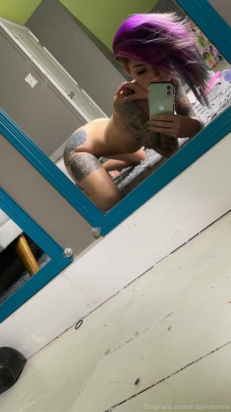 Alasti lekkinud OnlyFans-i pilt Rubyroxanne