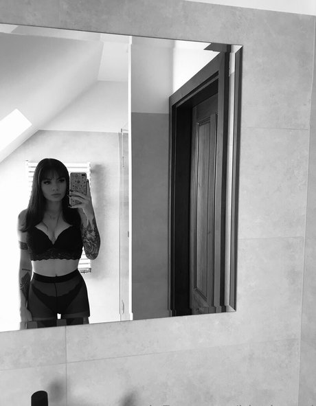 Обнаженная фотография утечки OnlyFans от Blackyusti