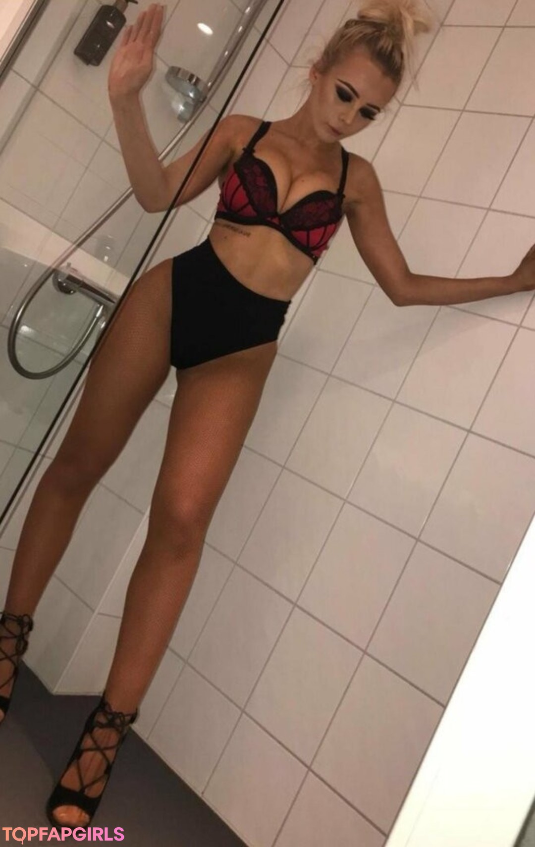 Naakte gelekte OnlyFans-foto van Babyxharley #6