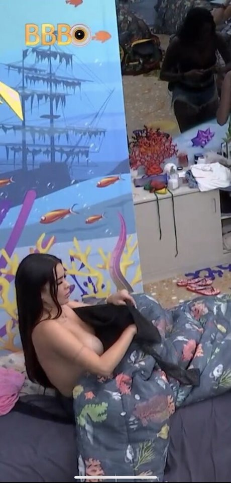 Naakte gelekte OnlyFans-foto van Big Brother Brasil 23