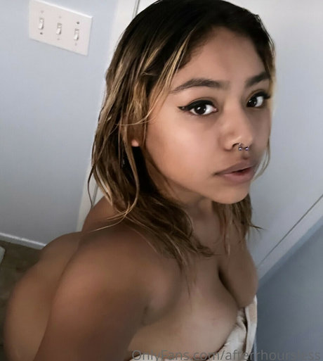 Leslie Luv OnlyFans