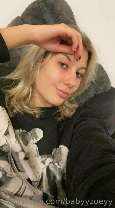 Photo nue de fuite OnlyFans de Babyyzoeyy
