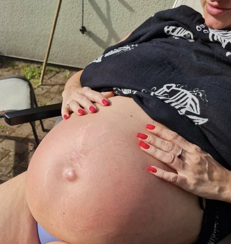 Prettypregnant35