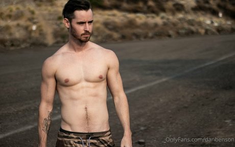 Nahá fotka uniklých OnlyFans od Danbenson