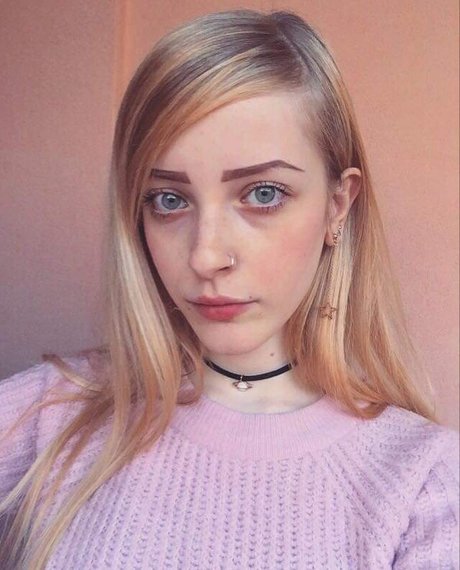 Naakte gelekte OnlyFans-foto van Agnese Innocente