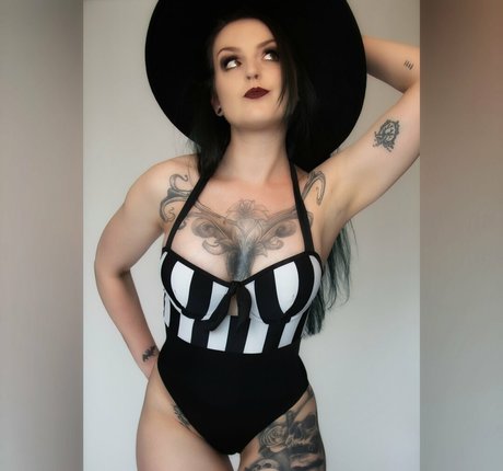 Orcuslillium  nude leaked OnlyFans photo