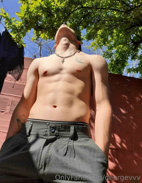 Nahá fotka uniklých OnlyFans od Georgevvv