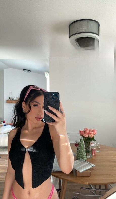 Photo nue de fuite OnlyFans de Melissa Estrella