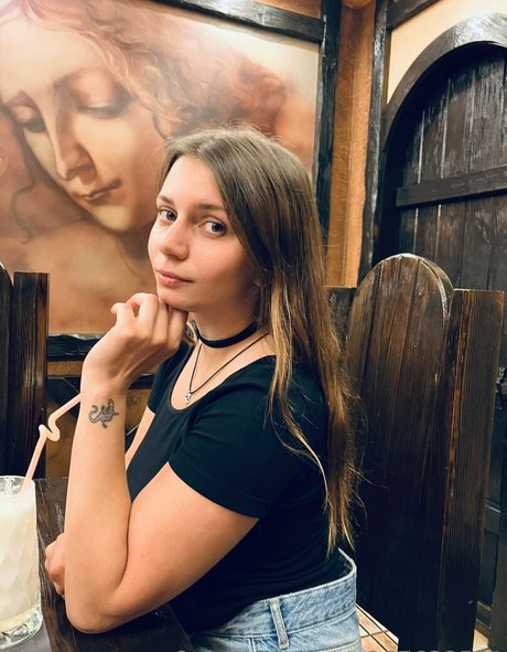 Nacktes geleaktes OnlyFans-Foto von Syrenofparadise
