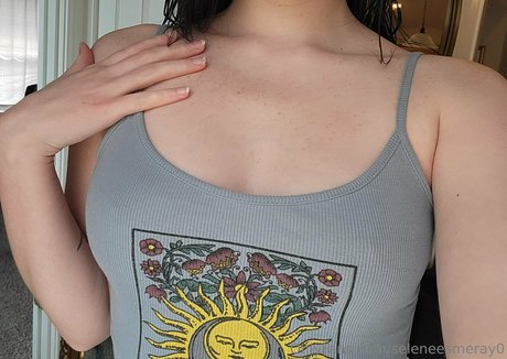 Nahá fotka uniklých OnlyFans od Seleneesmeray0