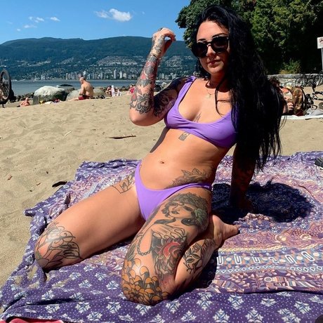 Nahá fotka uniklých OnlyFans od Bbpeytonleigh
