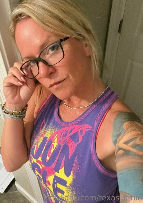 Nahá fotka uniklých OnlyFans od Texasamie