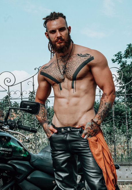 Pervertmilan  nude leaked OnlyFans photo