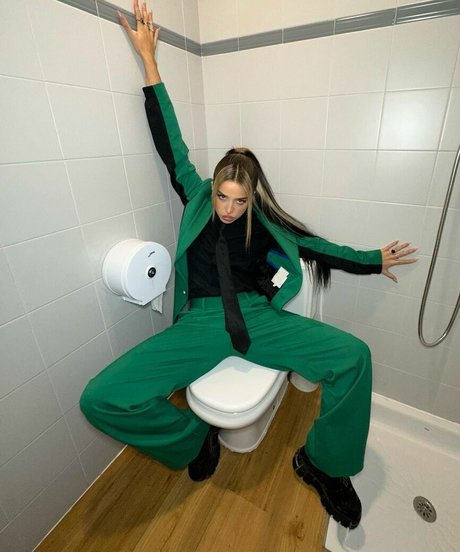 Nahá fotka uniklých OnlyFans od Lola Indigo