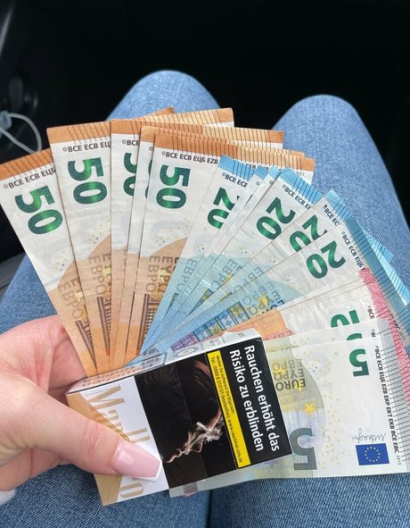 Moneydomk