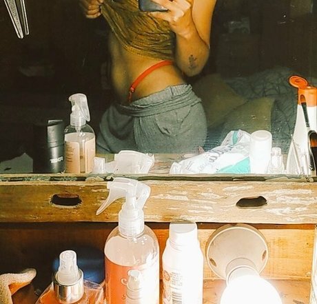 Nacktes geleaktes OnlyFans-Foto von Xcamilitax