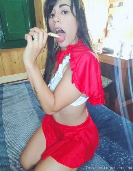 Nahá fotka uniklých OnlyFans od Xcamilitax