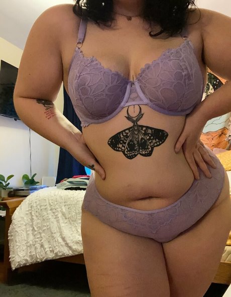 Nacktes geleaktes OnlyFans-Foto von Zeldaandzion