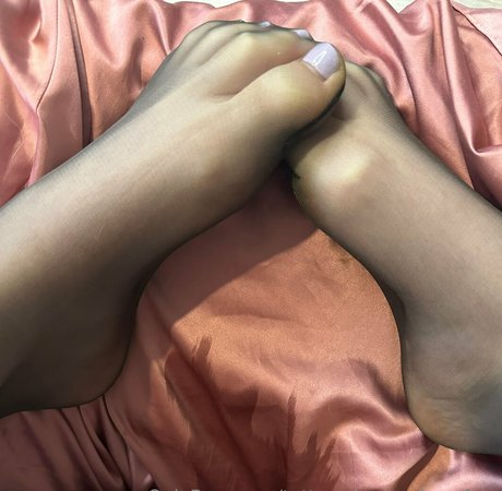 Nagie wyciekłe zdjęcie OnlyFans od Tattooslegsnylonsfree