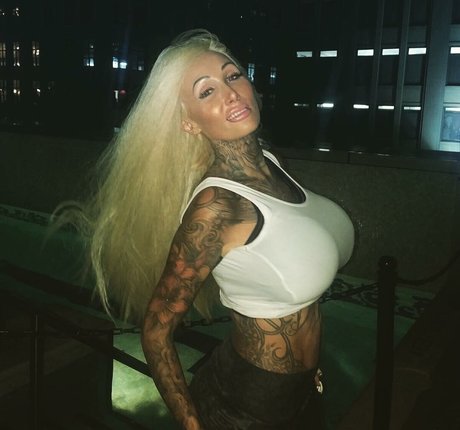 Kacey Diamonds OnlyFansリークヌード写真