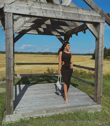 Nahá fotka uniklých OnlyFans od Goddesskara