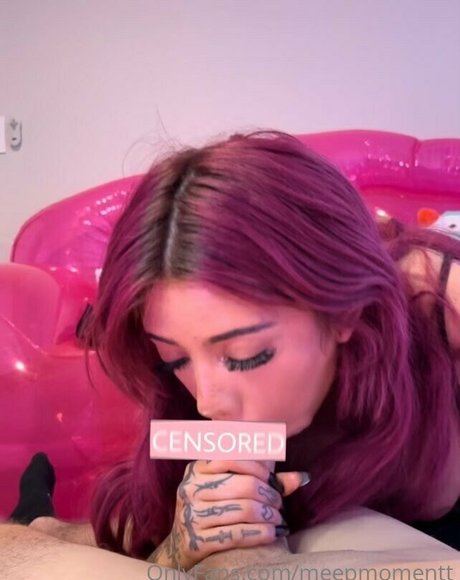 Naken läckt OnlyFans-bild av Meepmomentt