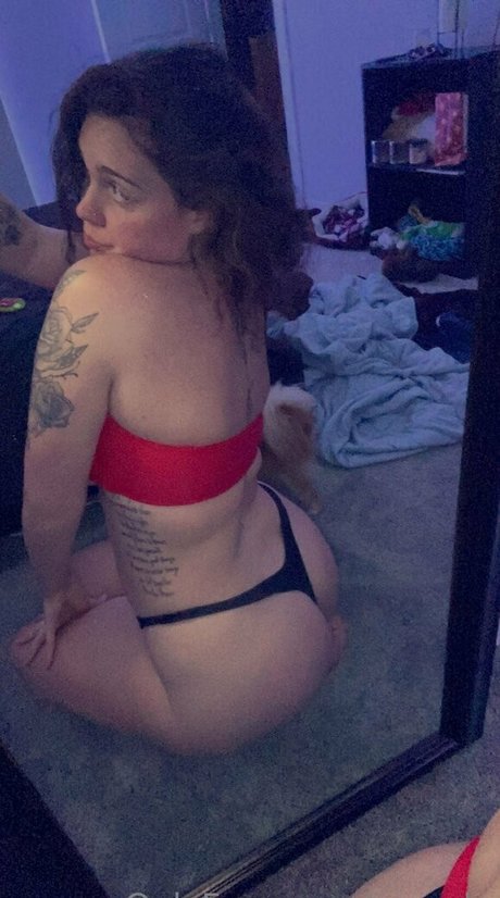 Nahá fotka uniklých OnlyFans od Izenda