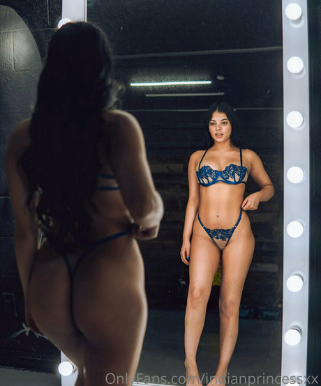 Обнаженная фотография утечки OnlyFans от Indianprincessxx