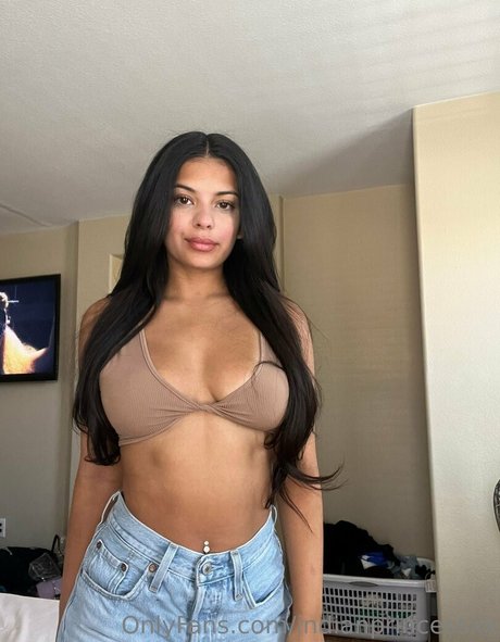 Alaston vuotanut OnlyFans-kuva Indianprincessxx