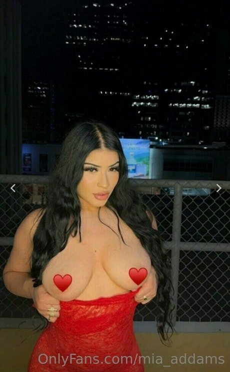 Nahá fotka uniklých OnlyFans od Miaaddams