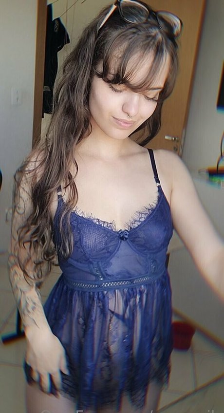 Naken lekkede OnlyFans-bilde av Emmajh