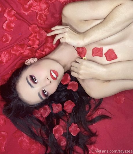 Tayszea OnlyFans 유출 누드 사진