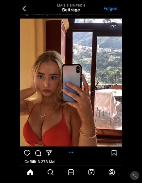 Naken lekkede OnlyFans-bilde av Maisie Simpson