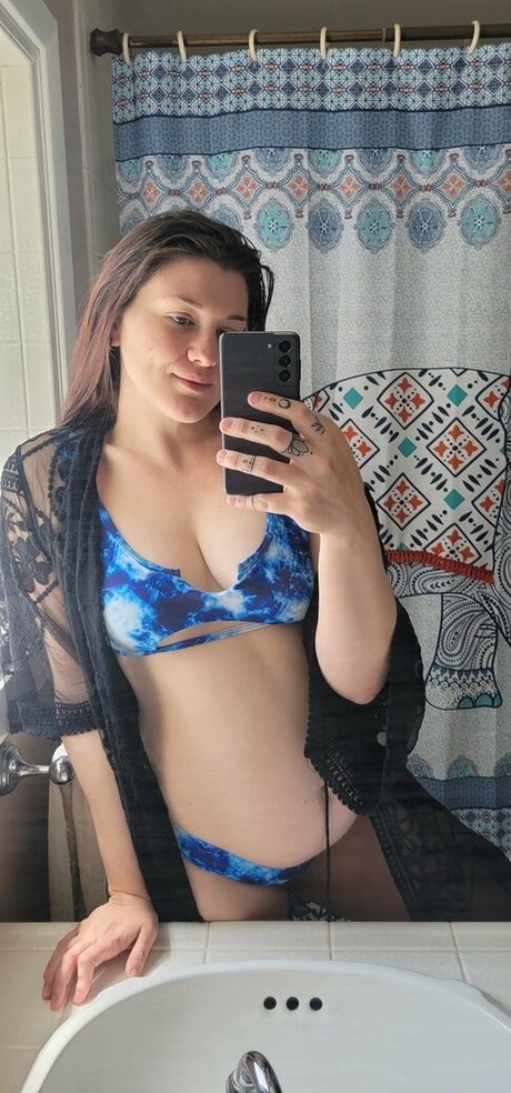 Curvyjasssy